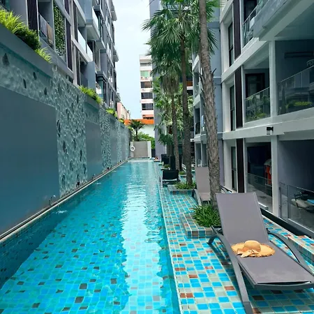 Apartment двухкомнатная на пратамнаке *