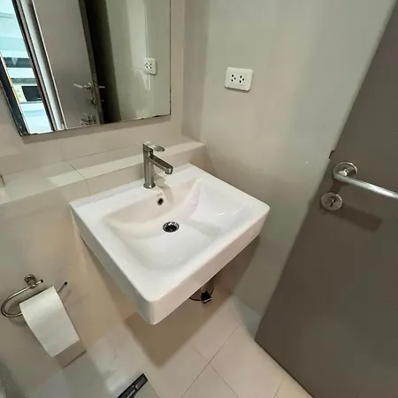 Apartment The Base View 12 *