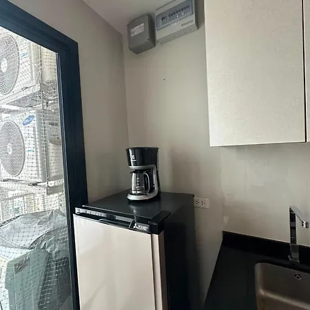 The Base View 12 Apartment *