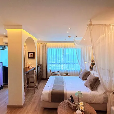市中心豪华海景落日公寓 高端泰式柚木家具 近terminal 21 Wongamat海滩 Apartment *