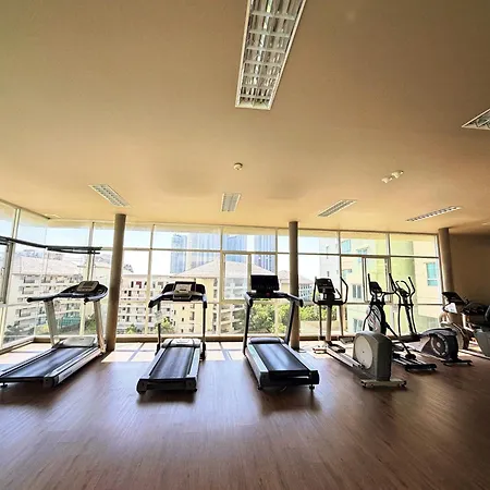 Apartment 市中心豪华海景落日公寓 高端泰式柚木家具 近terminal 21 Wongamat海滩 Pattaya