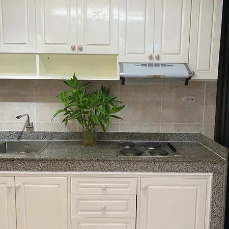 Tai Center Apartment *