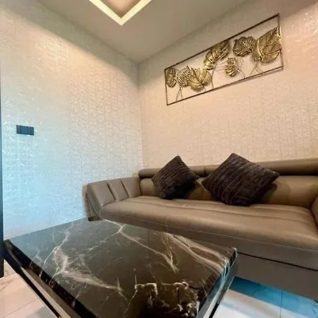 市中心高端公寓arcadia Millennium Tower Pattaya