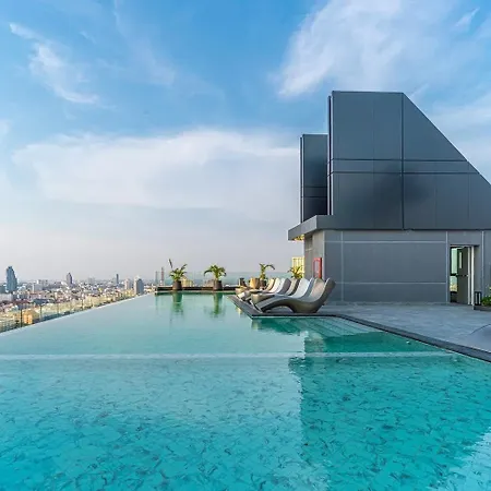 Arcadia Millennium Tower Apartment Pattaya