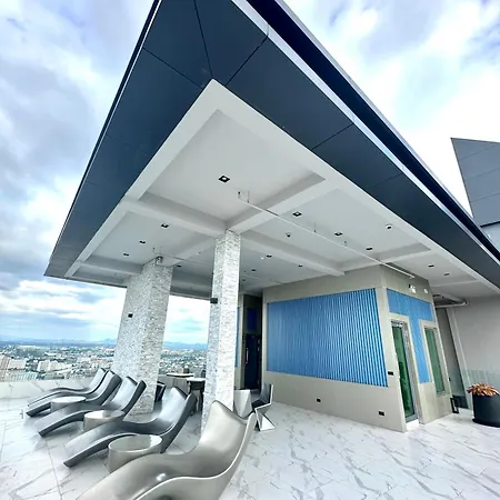 市中心高端公寓arcadia Millennium Tower Apartment Pattaya