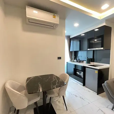 Apartment Arcadia Millennium Tower Pattaya