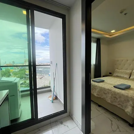 Arcadia Millennium Tower * Pattaya