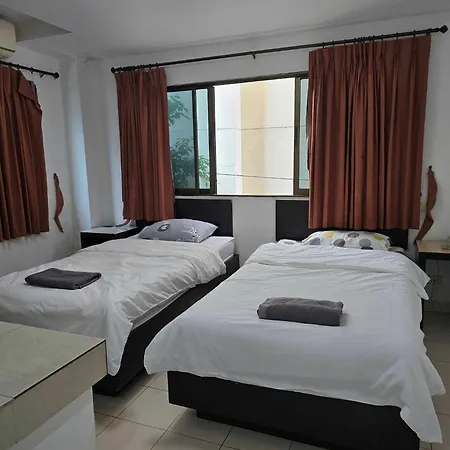 Hostel The Royal Cantina Near Walking Steer Pattaya