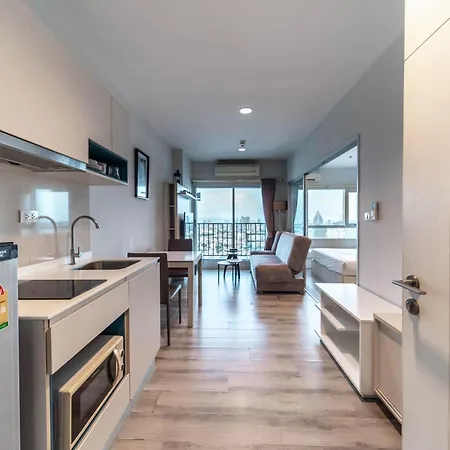 Apartment Muxa 市中心海景公寓 无边泳池近海滩 Pattaya