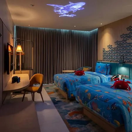 By Ihg Hotel 5*