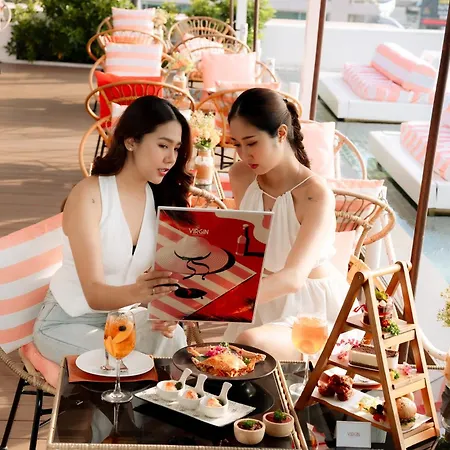 โรงแรม พัทยาซีวิว - Sha Extra 4*