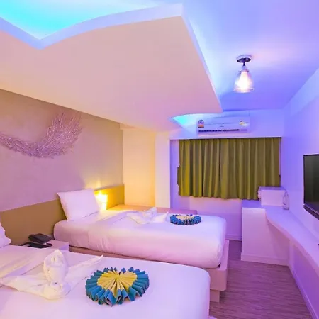 โรงแรม ฮอลิเดย์โฮม 2*