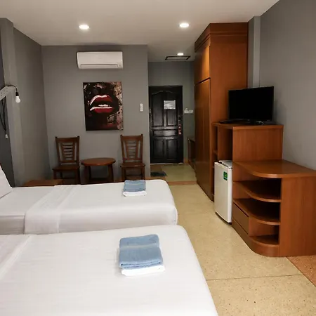 Momento Hotel 3*