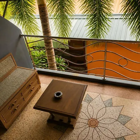 Hotel Momento 3*