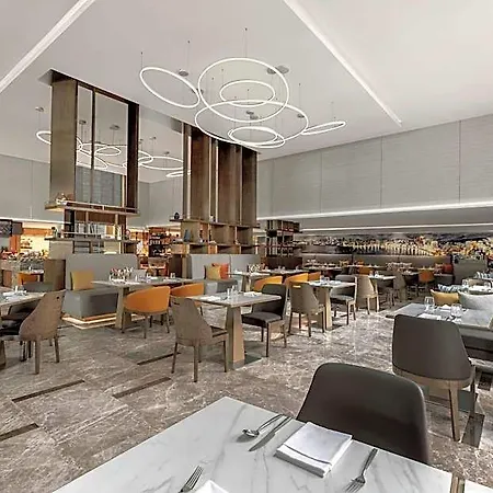 Courtyard By Marriott North Hotel 5*