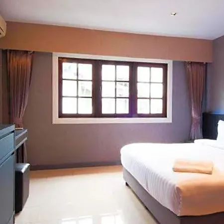 The View โรงแรม 2*