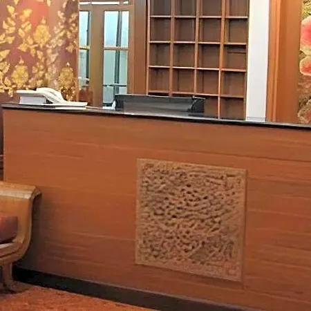 Chada Thai House 3*