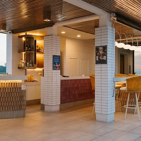 Hotel Cloudotel Walking Street Pattaya