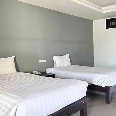 Sunday Wongamat Privacy โรงแรม 4*