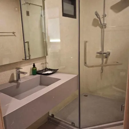 Hotel Marine Plaza 3*