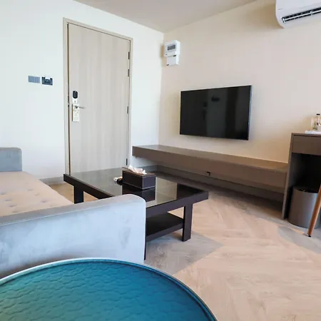The One Cozy Living โรงแรม 4*