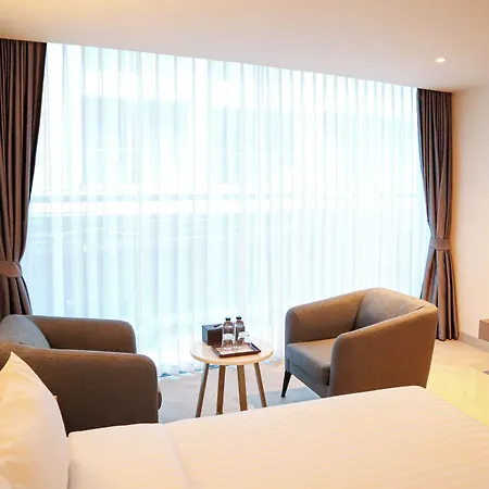 The One Cozy Living โรงแรม 4*