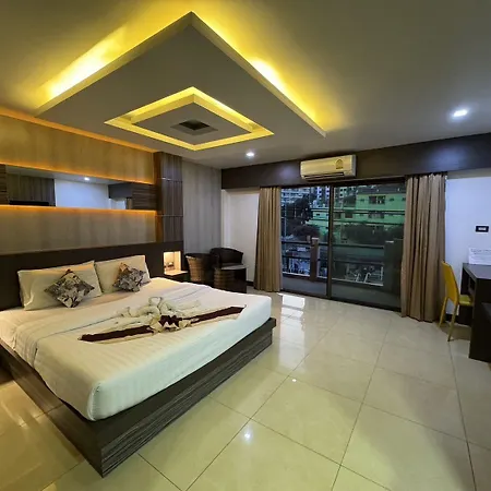 Mr.mac's Place 2*