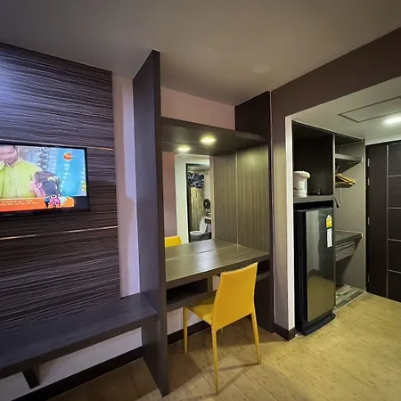 Hotel Mr.mac's Place 2*