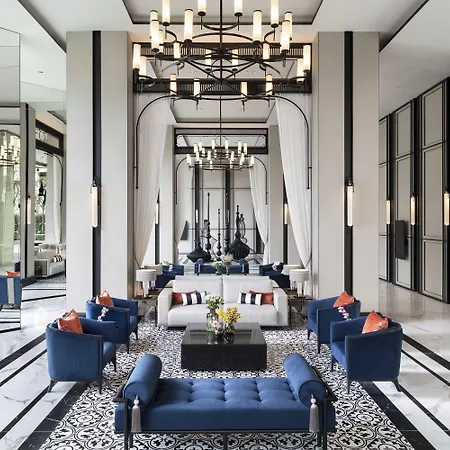 โรงแรม Somerset 5*
