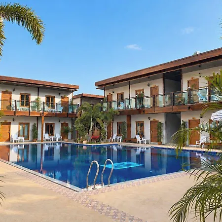 โรงแรม Paradise Land 3*