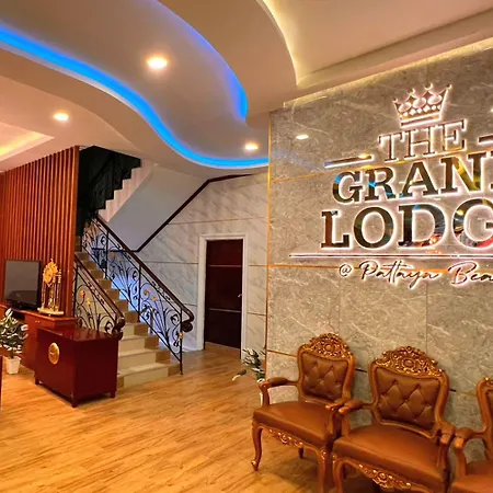 The Grand โรงแรม