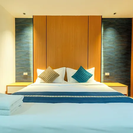 Hotel Selina Place 3*