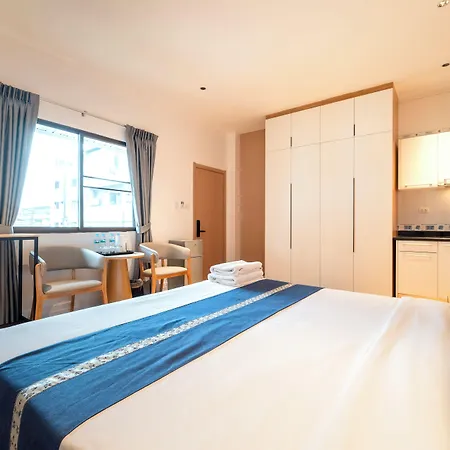 Hotel Selina Place