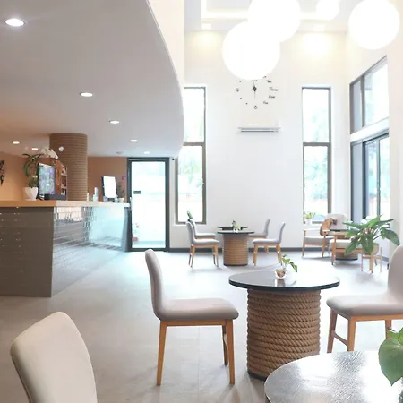 Journeyhub Hotel