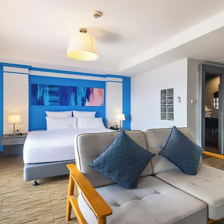 Journeyhub Hotel 4*