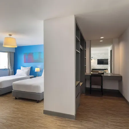 Journeyhub Hotel 4*