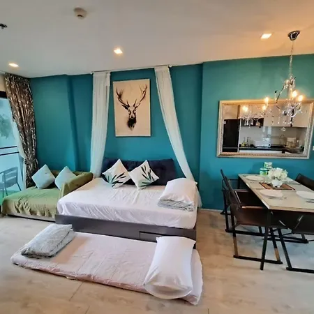 The Base By Mickey Aparthotel