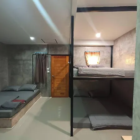 Rakchayanin Koh Larn 3*