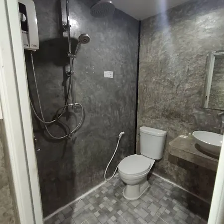 Rakchayanin Koh Larn Hotel