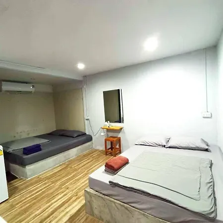 Rakchayanin Koh Larn Hotel