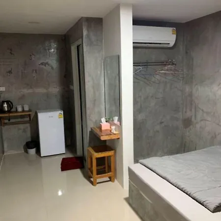 Rakchayanin Koh Larn Hotel 3*