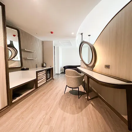 Hotel Amethyst