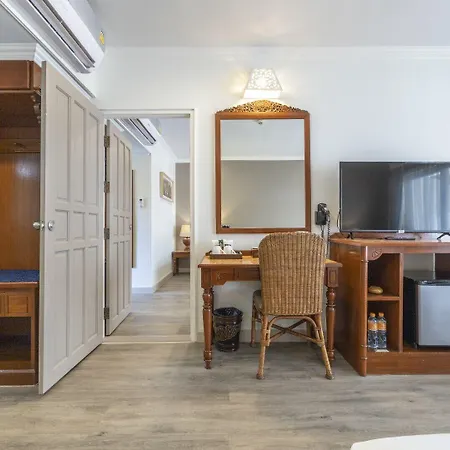 โรงแรม Sabai Sabana 4*