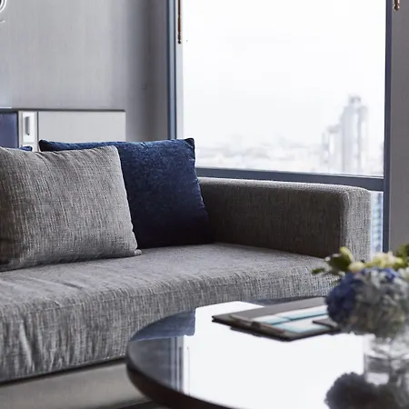 โรงแรม Grande Centre Point