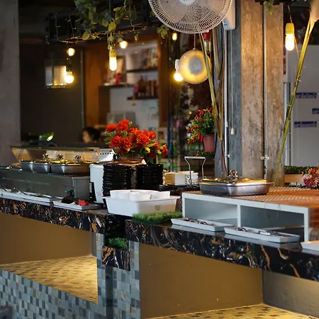 Nine Blue โรงแรม Pattaya