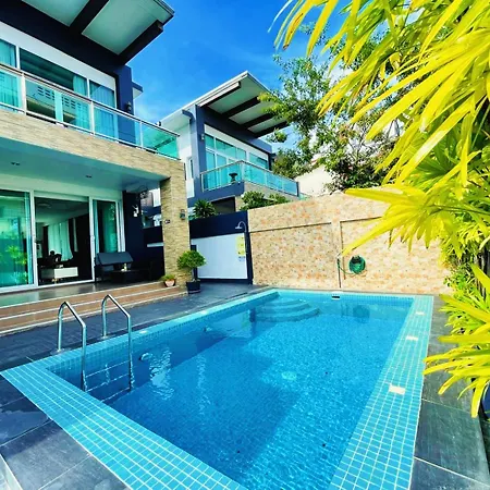 Kw Pool * Pattaya