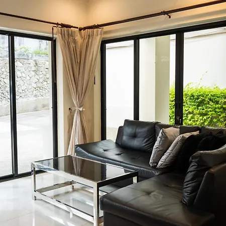 Villa Luxury Pool 4 Bedroom 900m 1.5 Km Downtown