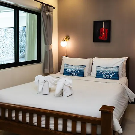 Villa Luxury Pool 4 Bedroom 900m 1.5 Km Downtown Pattaya