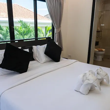 Villa Luxury Pool 4 Bedroom 900m 1.5 Km Downtown *