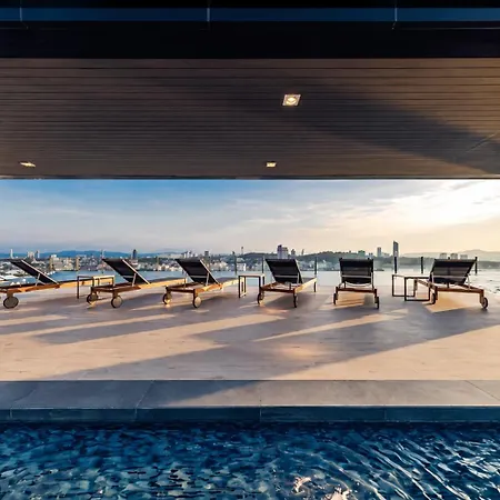 The Base Sea View Pattaya